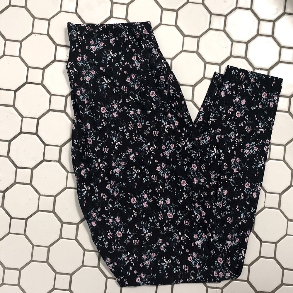 Onzie floral leggings
